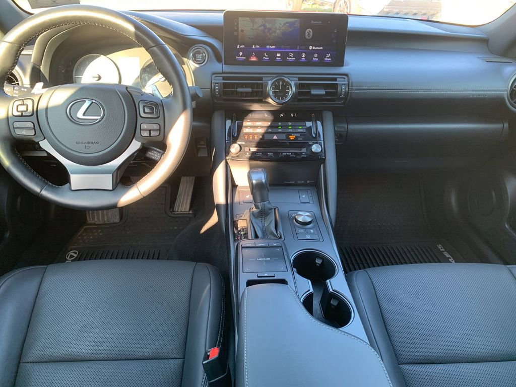 Used 2025 Lexus IS 350 F Sport w/ Navigation Package image 16