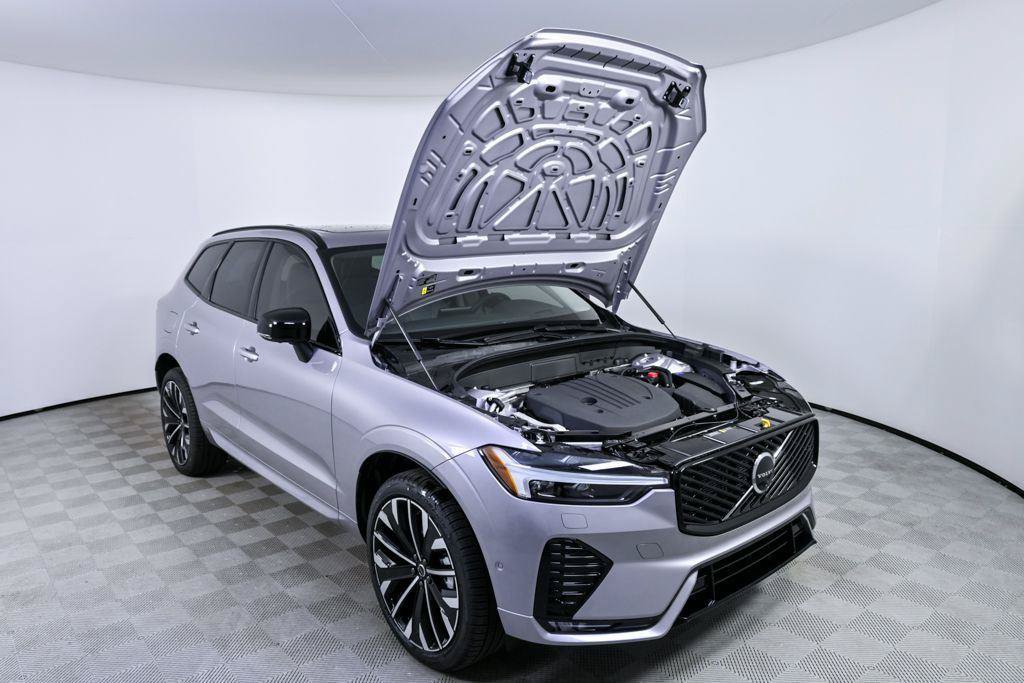 New 2026 Volvo XC60 B5 Ultra w/ Climate Package AWD/4WD image 33
