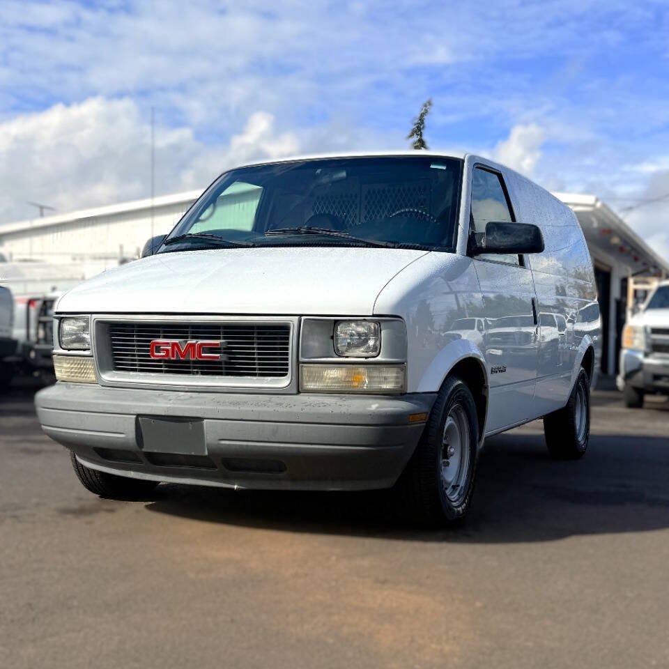 Used 2000 GMC Safari RWD image 4