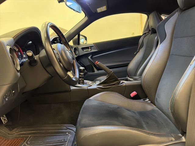 Used 2017 Toyota 86 860 Special Edition RWD image 13