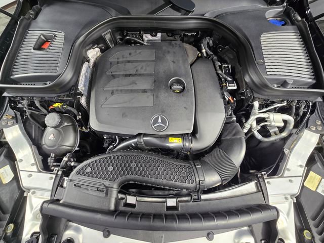 Used 2021 Mercedes-Benz GLC 300 4MATIC image 13