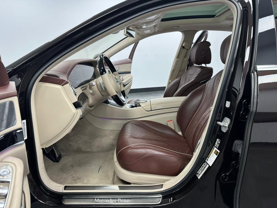 Used 2018 Mercedes-Benz S 560 4MATIC Sedan w/ AMG Line Exterior image 38