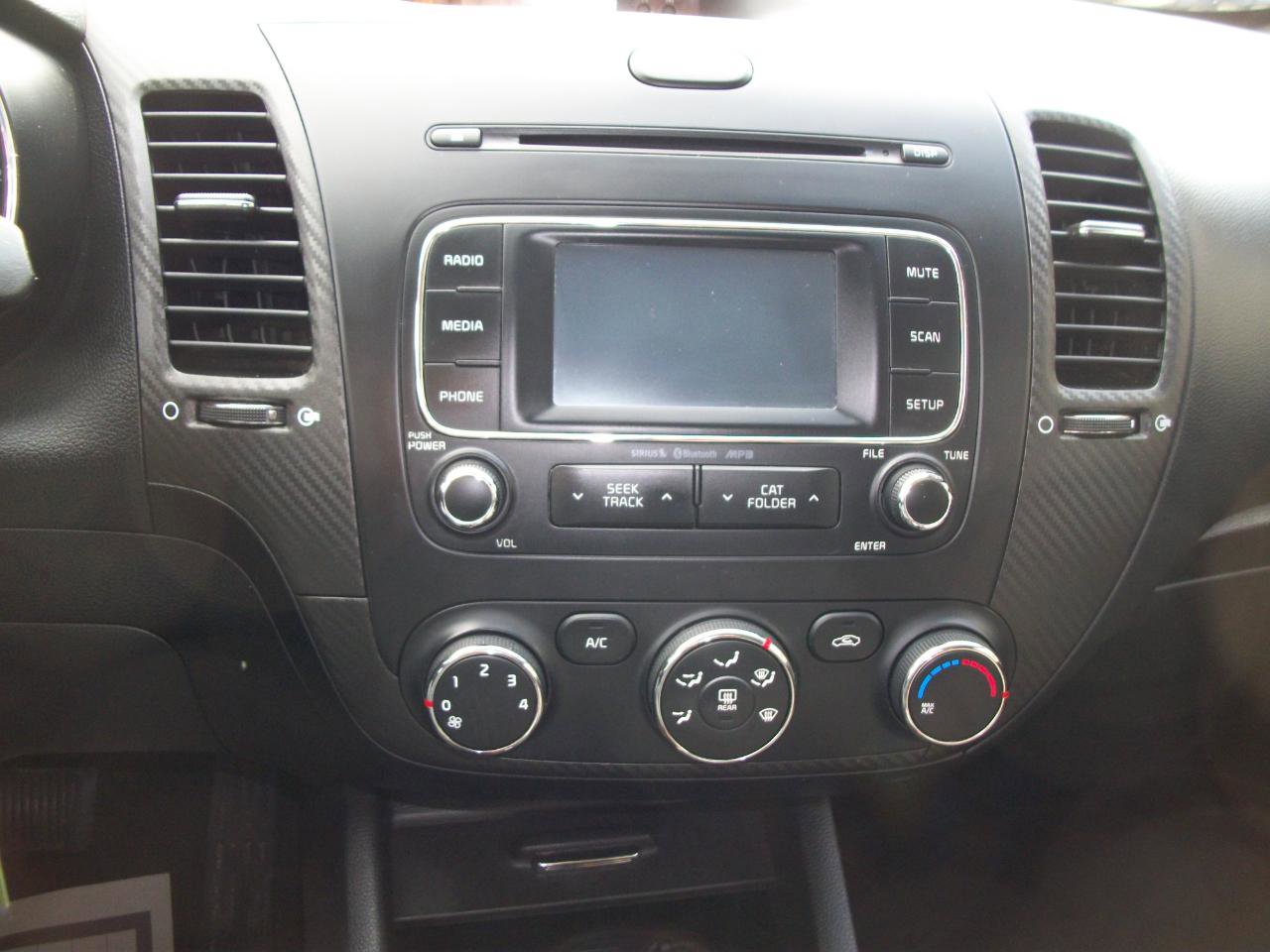 Used 2016 Kia Forte EX image 5