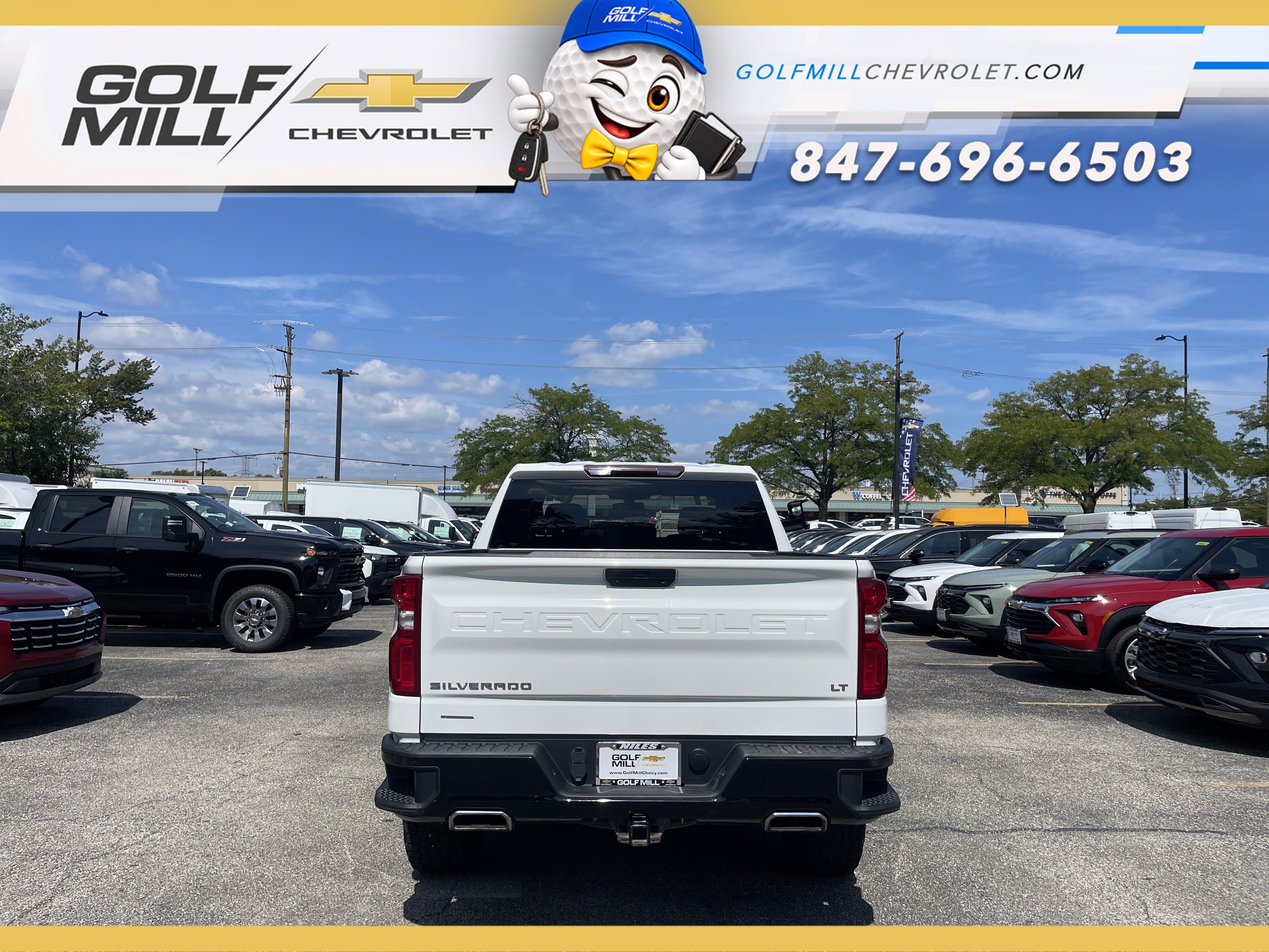 Used 2021 Chevrolet Silverado 1500 LT Trail Boss w/ Bed Protection Package AWD/4WD image 8