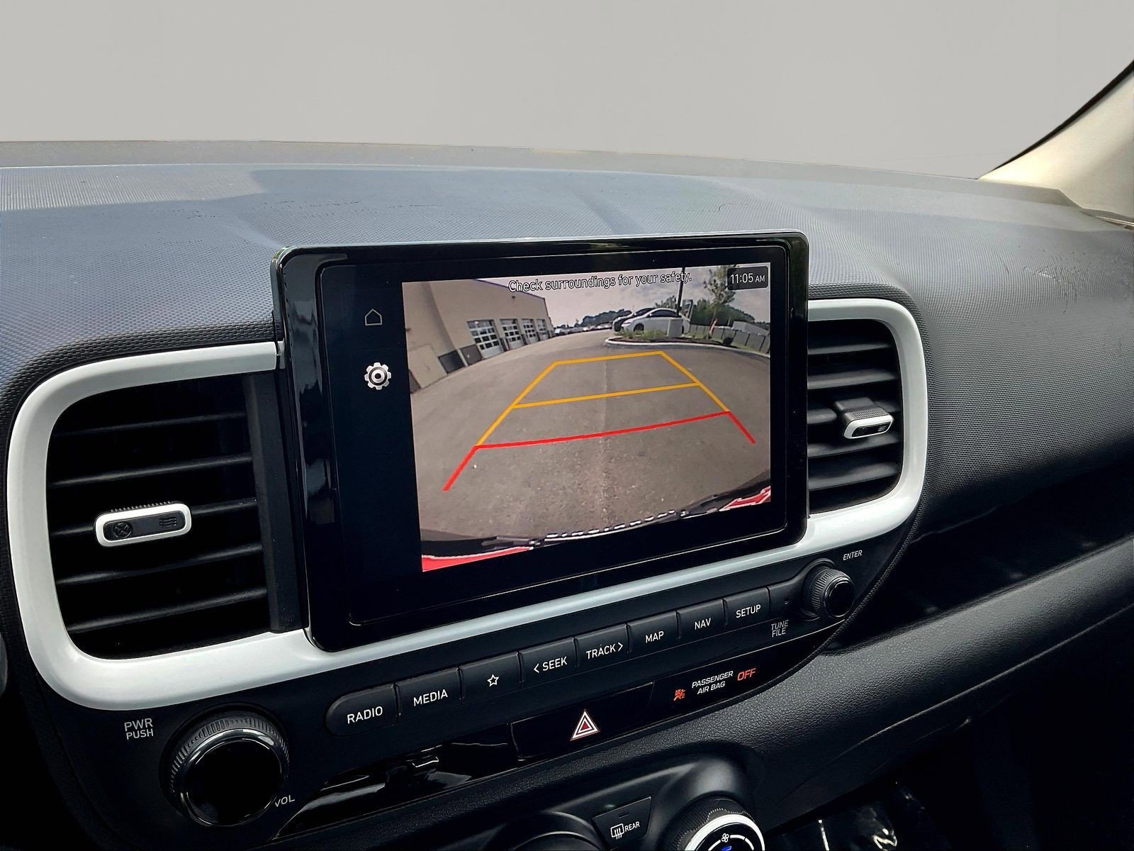 Certified 2024 Hyundai Venue Limited FWD image 14