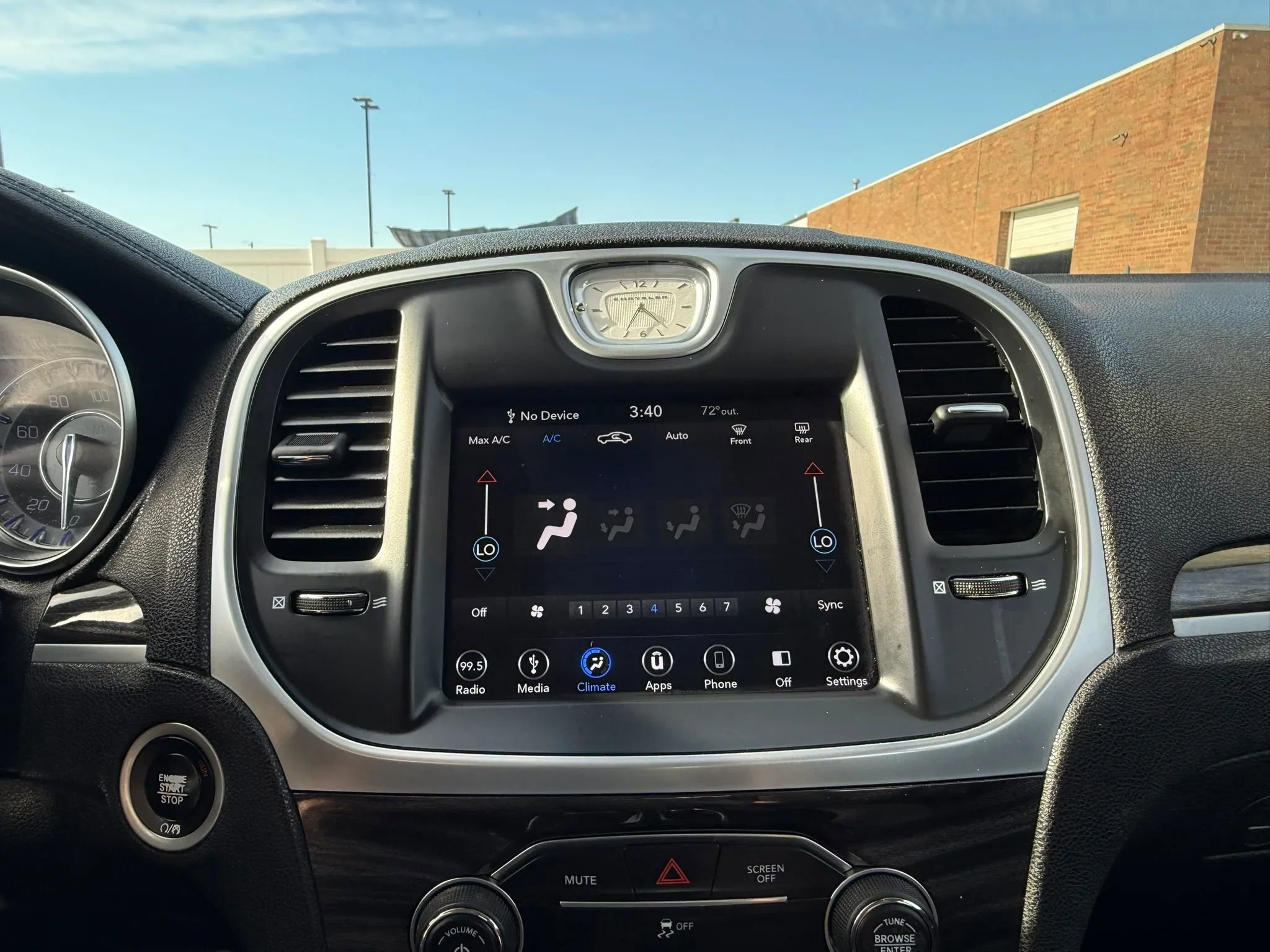 Used 2019 Chrysler 300 Touring RWD image 31