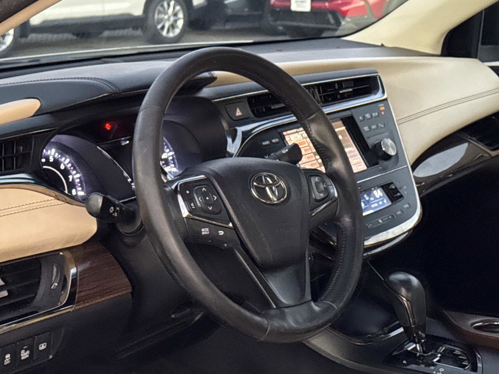 Used 2013 Toyota Avalon Limited image 12