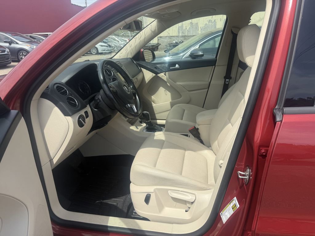 Used 2016 Volkswagen Tiguan S AWD/4WD image 6