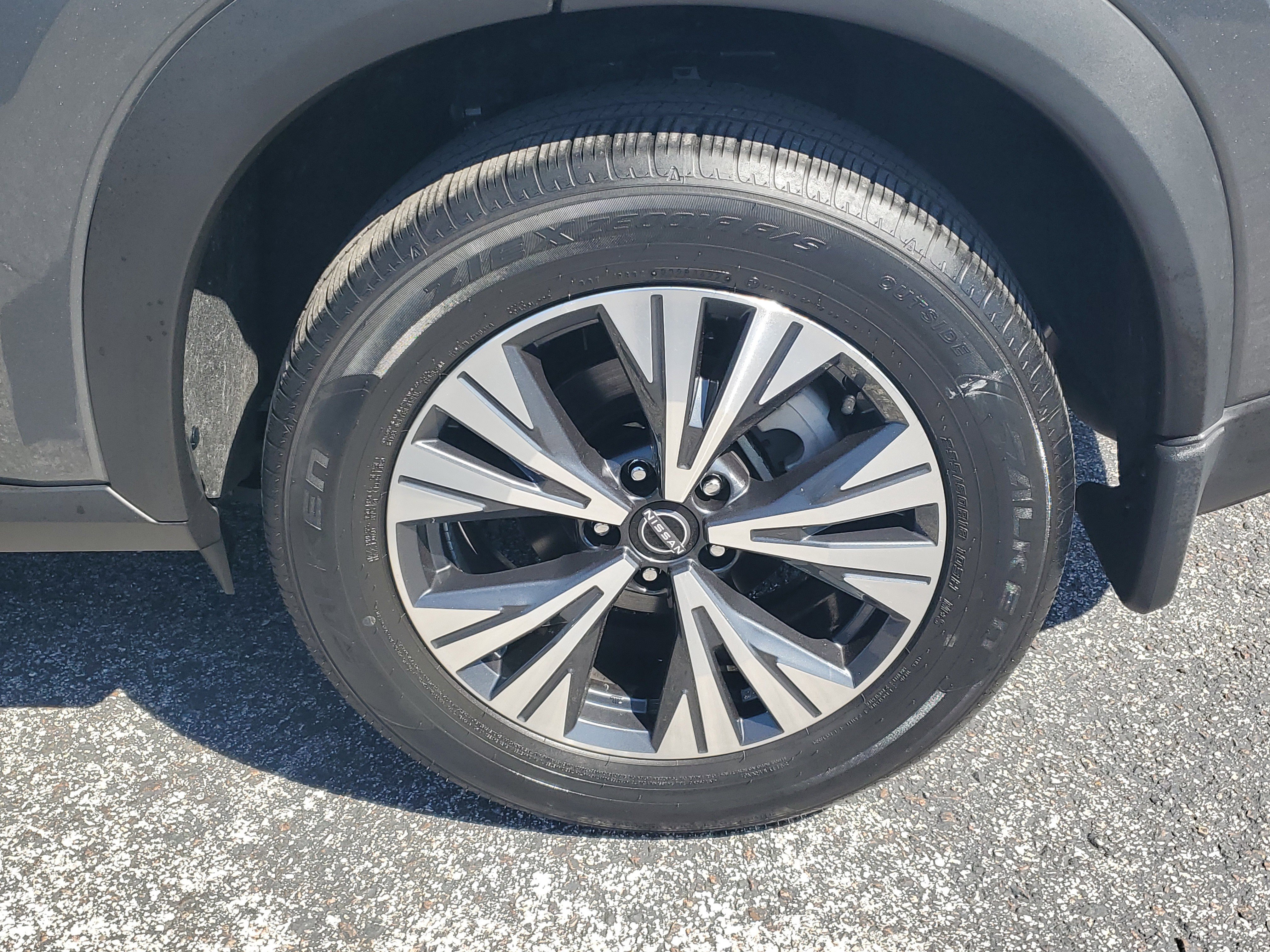 Certified 2023 Nissan Rogue SV w/ SV Premium B Package image 9