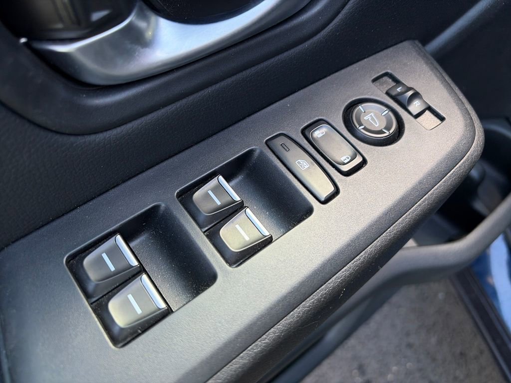 Used 2025 Honda Pilot Sport image 17