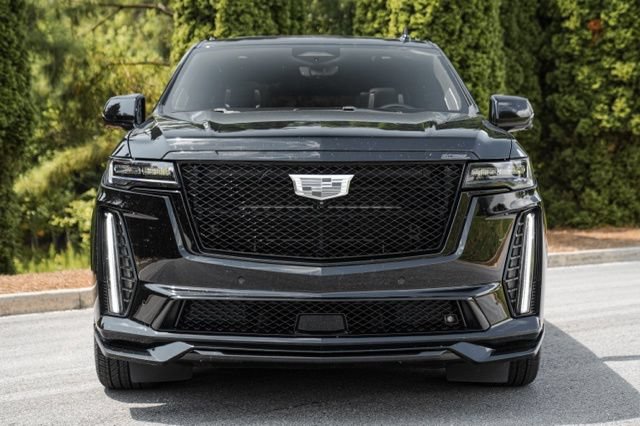 Used 2024 Cadillac Escalade ESV V w/ LPO, Floor Liner Package AWD/4WD image 18
