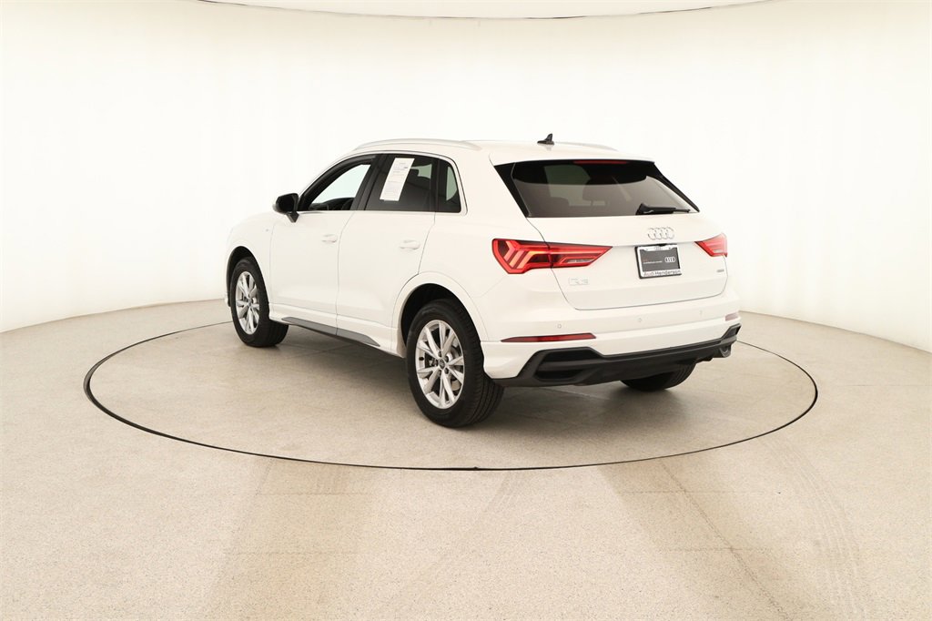 Certified 2025 Audi Q3 2.0T Premium w/ Convenience Package image 4