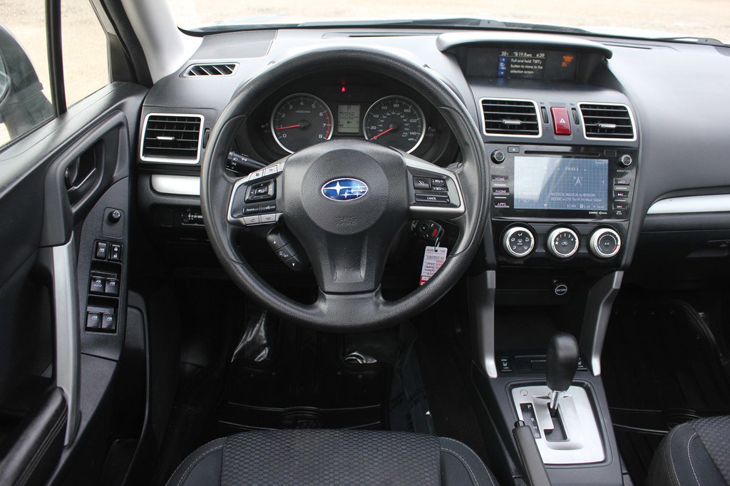 Used 2016 Subaru Forester 2.5i Premium w/ All-Weather Package AWD/4WD image 10