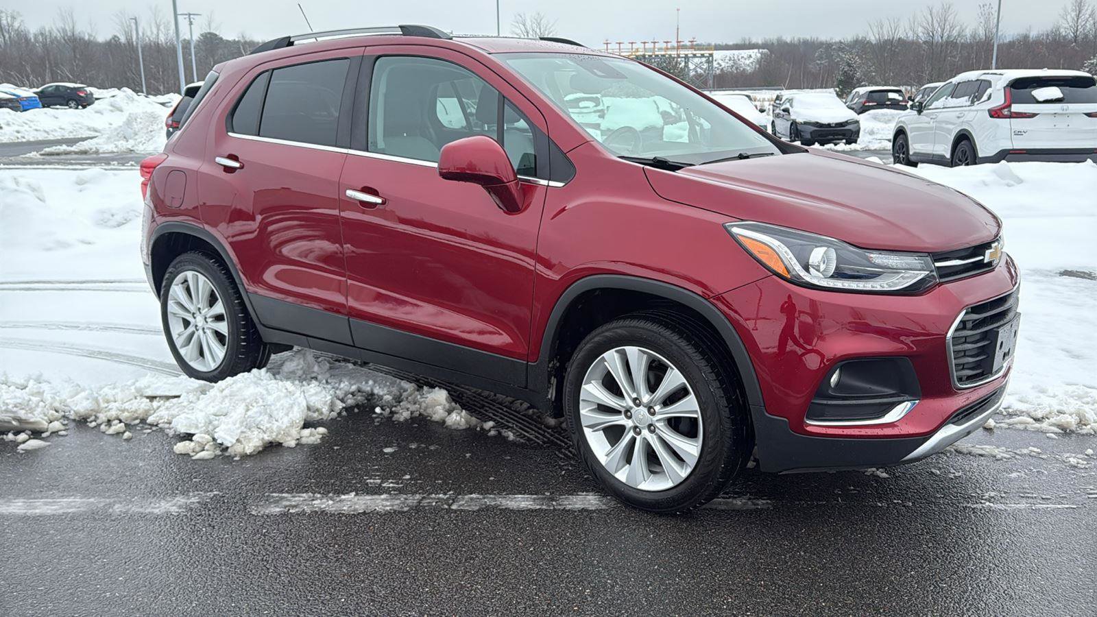 Used 2020 Chevrolet Trax Premier image 2