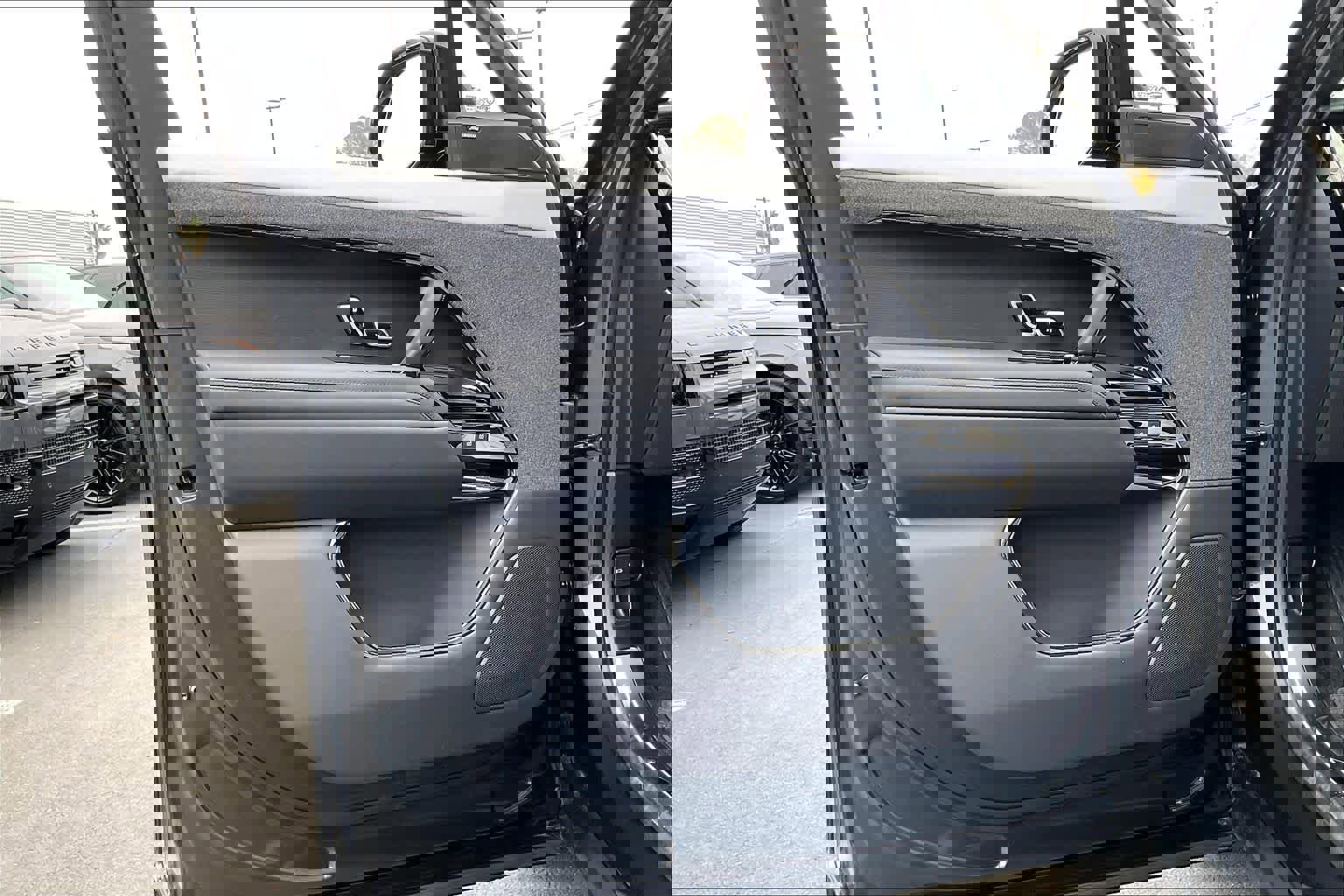 Used 2025 Land Rover Range Rover Sport Dynamic SE image 26