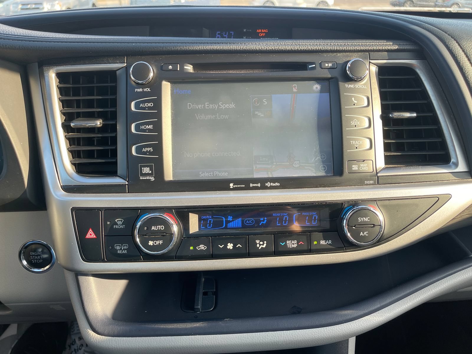 Used 2019 Toyota Highlander Limited Platinum FWD image 39