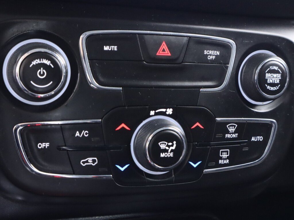 Used 2020 Jeep Compass Limited FWD image 21