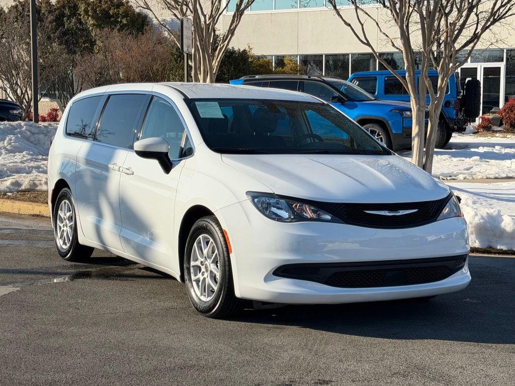 Certified 2022 Chrysler Voyager LX