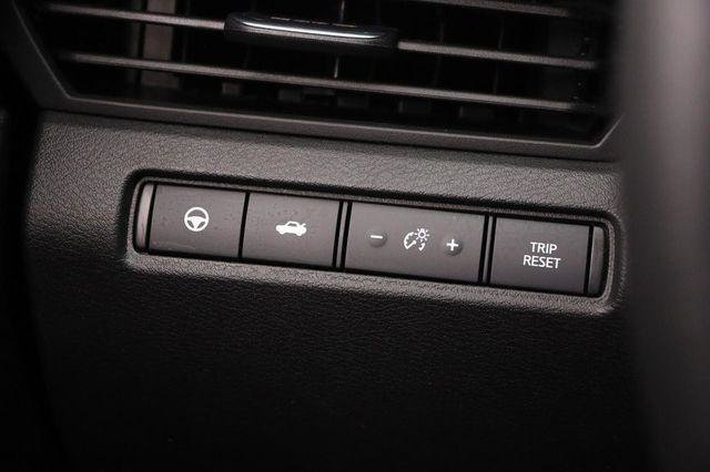 Used 2023 Nissan Altima 2.5 SL FWD image 21