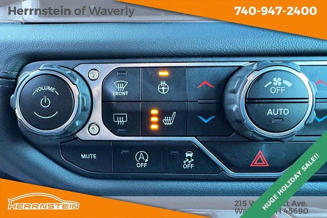 Used 2024 Jeep Wrangler Sahara image 22