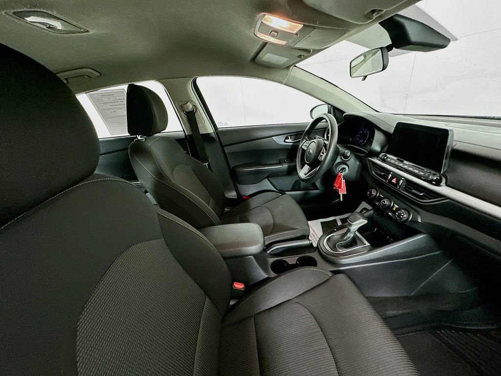 Used 2021 Kia Forte LXS image 25