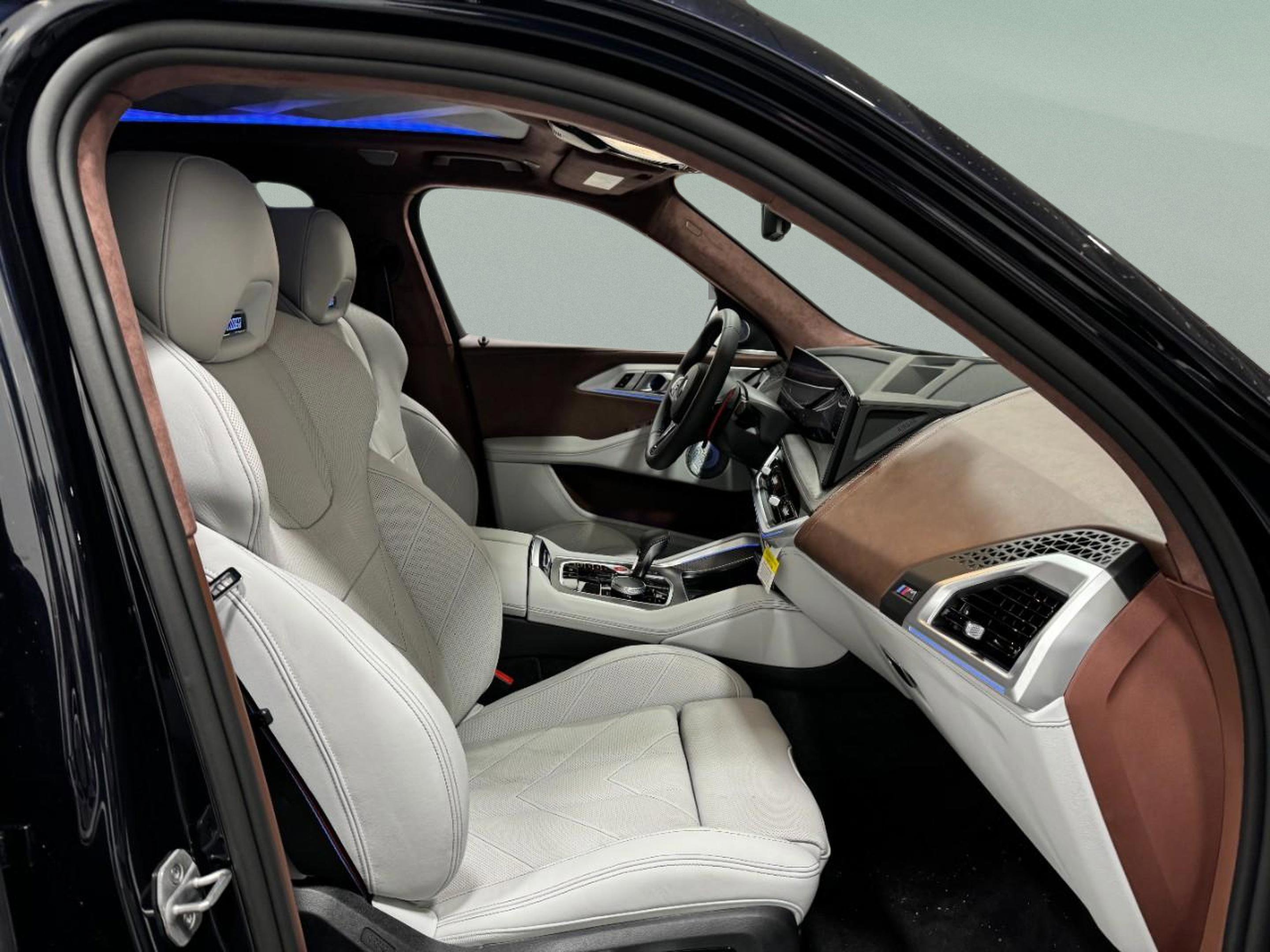 New 2026 BMW XM Label Red image 16