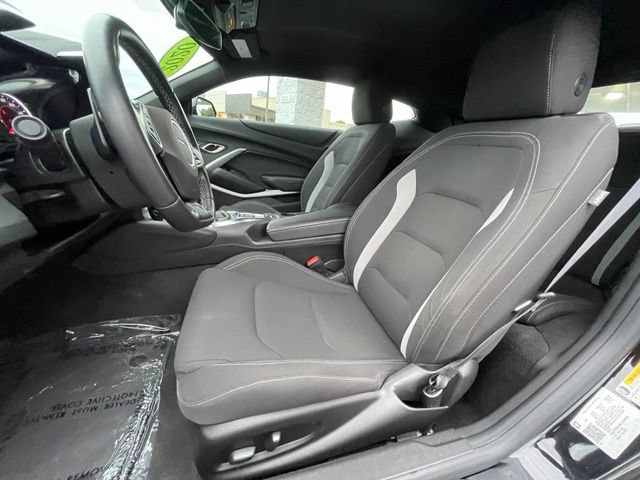 Used 2020 Chevrolet Camaro LT RWD image 12
