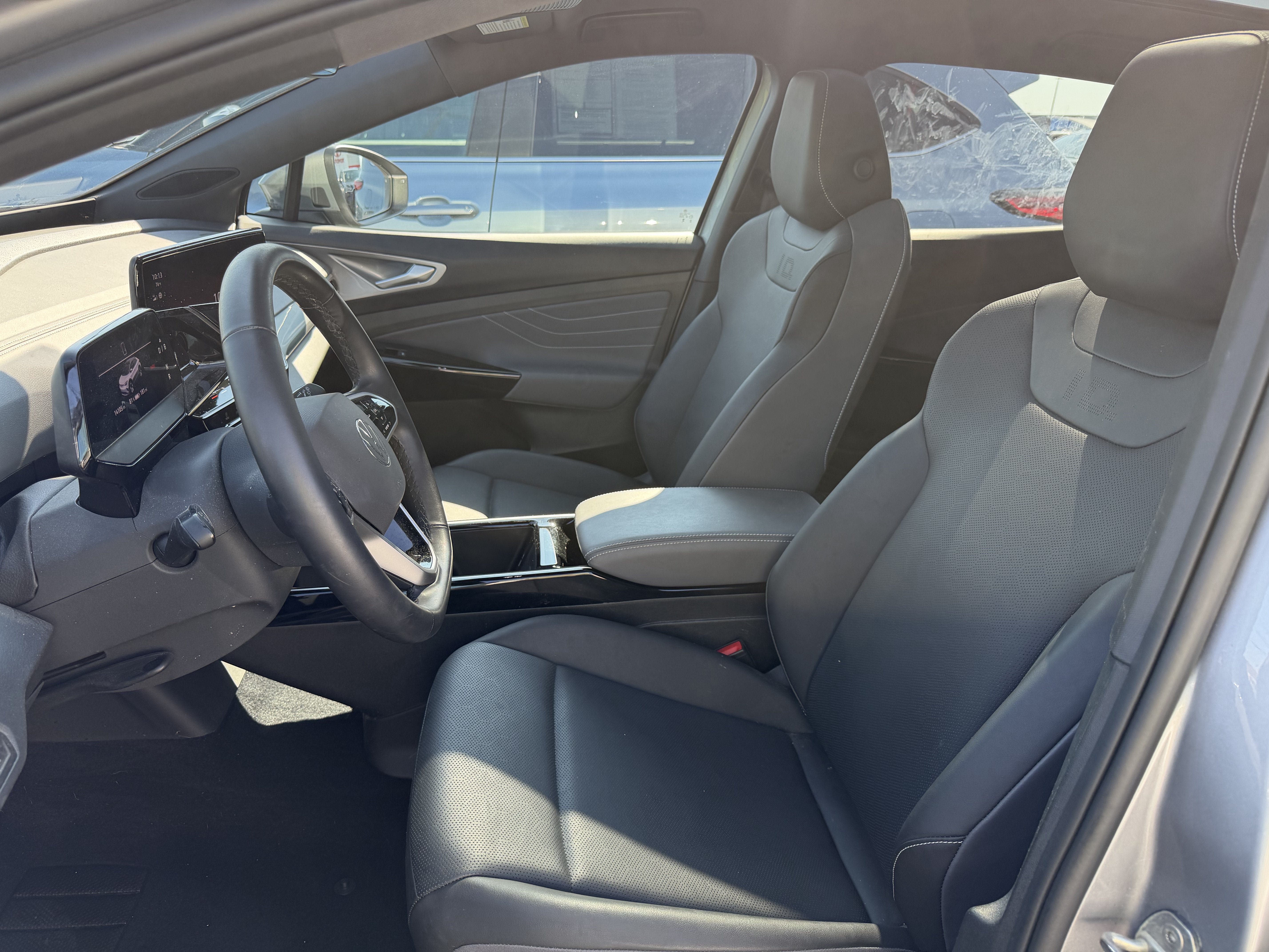 Used 2024 Volkswagen ID.4 S RWD image 9