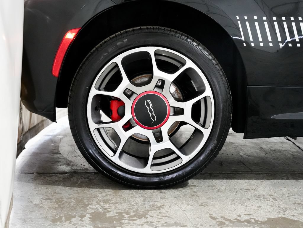 Used 2013 FIAT 500 Sport w/ Beats Audio Pkg FWD image 37