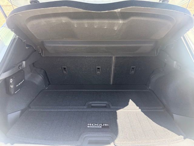 Certified 2022 Nissan Rogue Sport SL w/ Premium Package FWD image 37