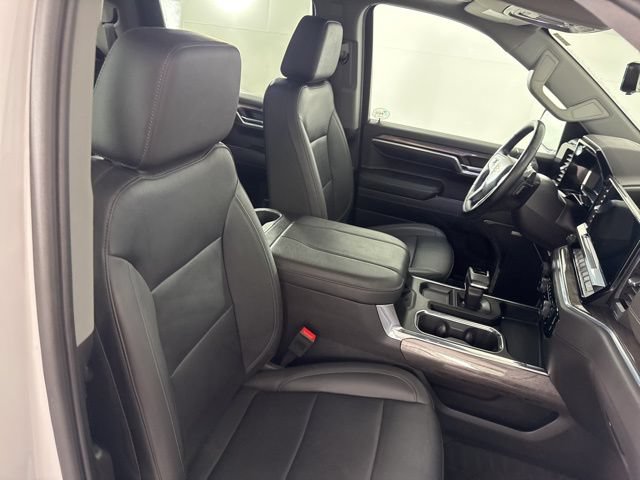 Used 2024 Chevrolet Silverado 1500 LTZ w/ LTZ Premium Package AWD/4WD image 15