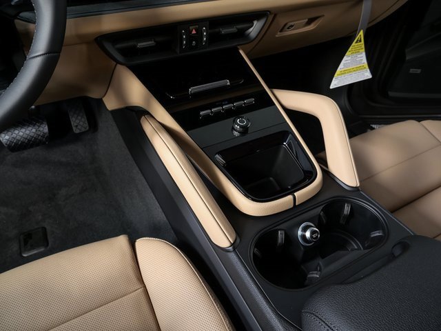 New 2026 Porsche Cayenne image 16