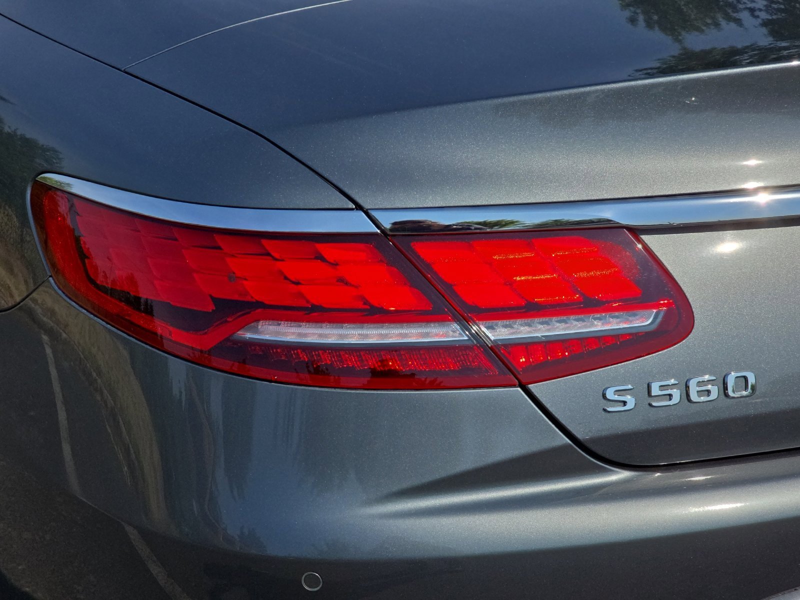 Used 2019 Mercedes-Benz S 560 Cabriolet image 25