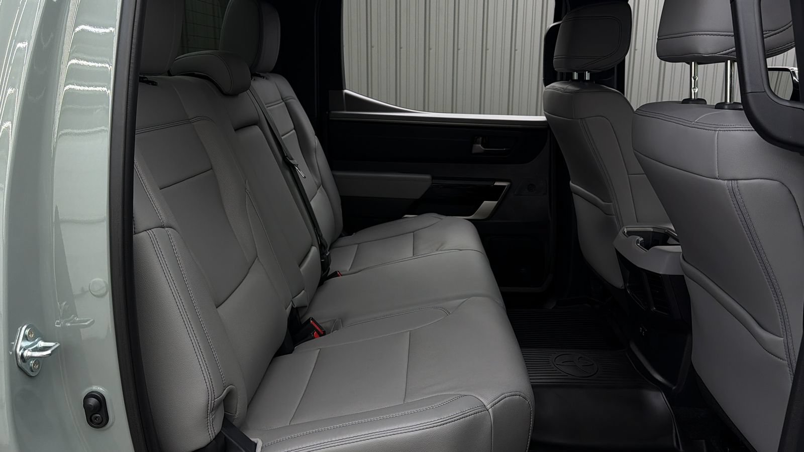 Used 2026 Toyota Tundra Limited AWD/4WD image 37