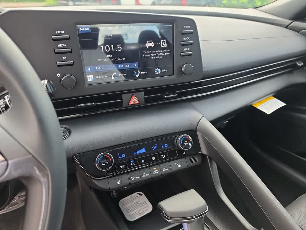 New 2026 Hyundai Elantra SEL Sport FWD image 29