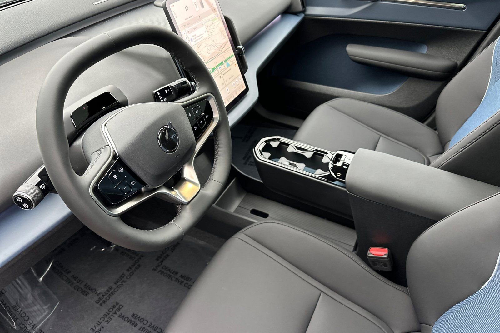 New 2026 Volvo EX30 Ultra w/ Climate Package image 13