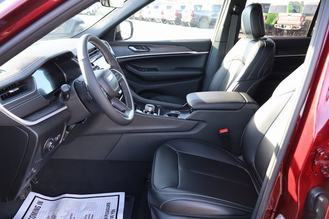 New 2025 Jeep Grand Cherokee Limited image 5