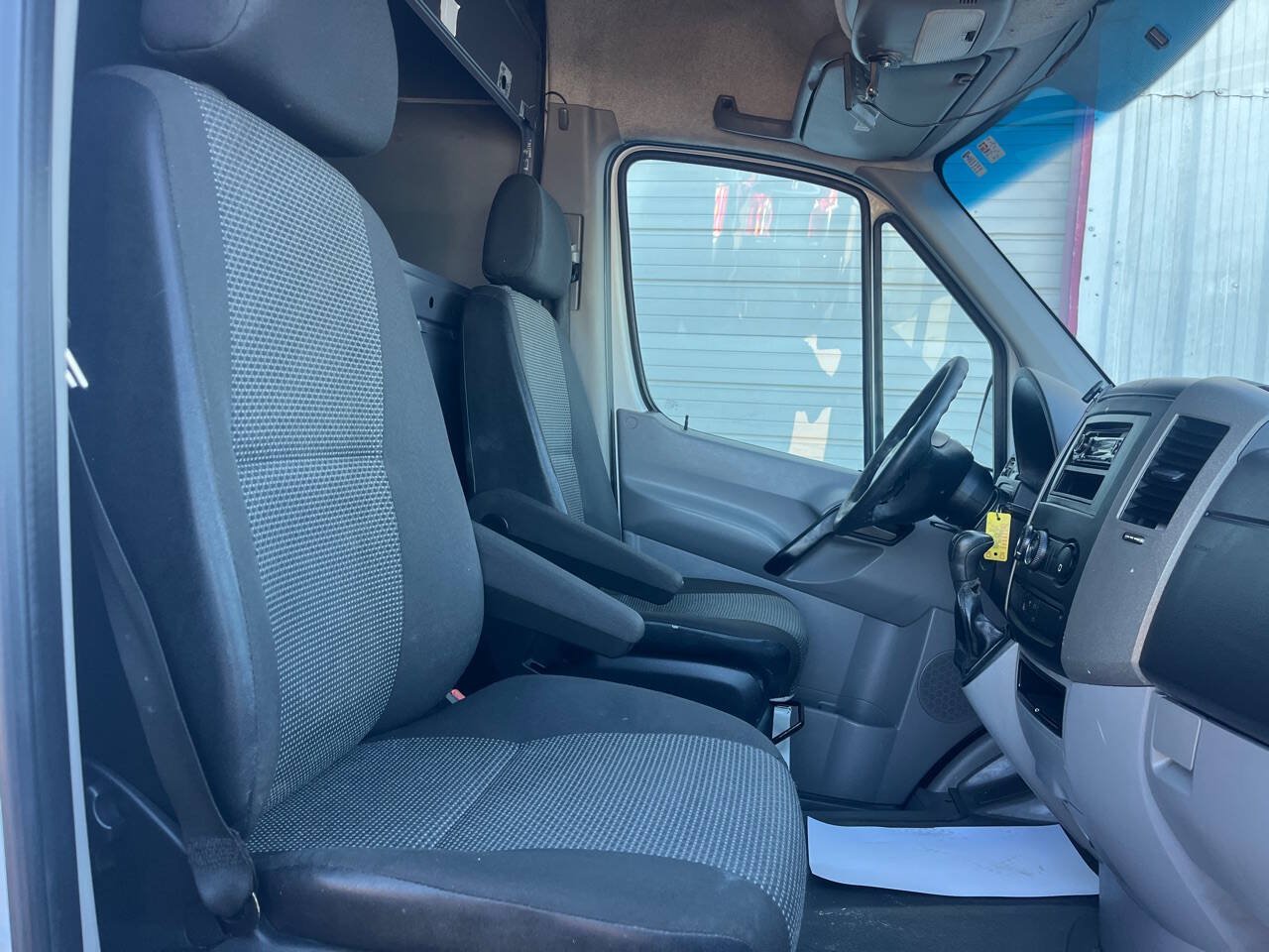 Used 2010 Freightliner Sprinter 2500 RWD image 22