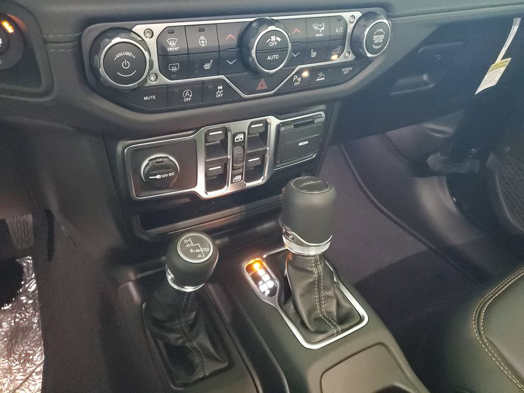 New 2026 Jeep Gladiator Sport AWD/4WD image 14