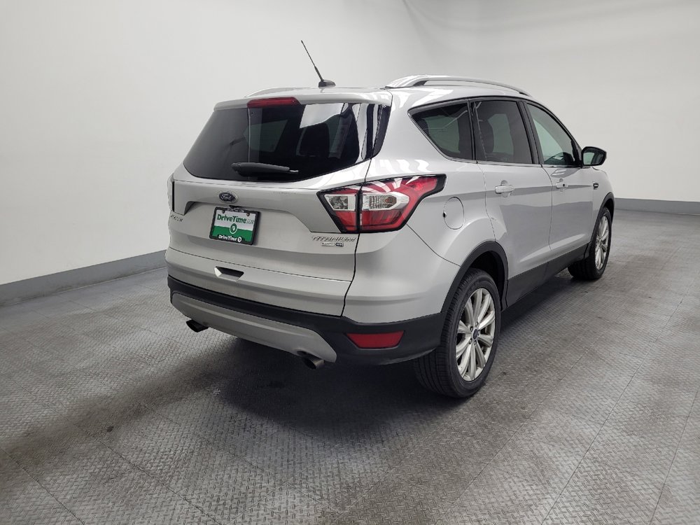Used 2017 Ford Escape Titanium AWD/4WD image 9