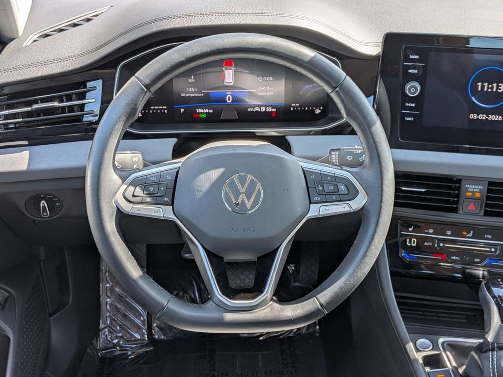 Used 2025 Volkswagen Jetta SE image 25