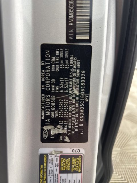 Used 2016 Kia Sedona LX image 30