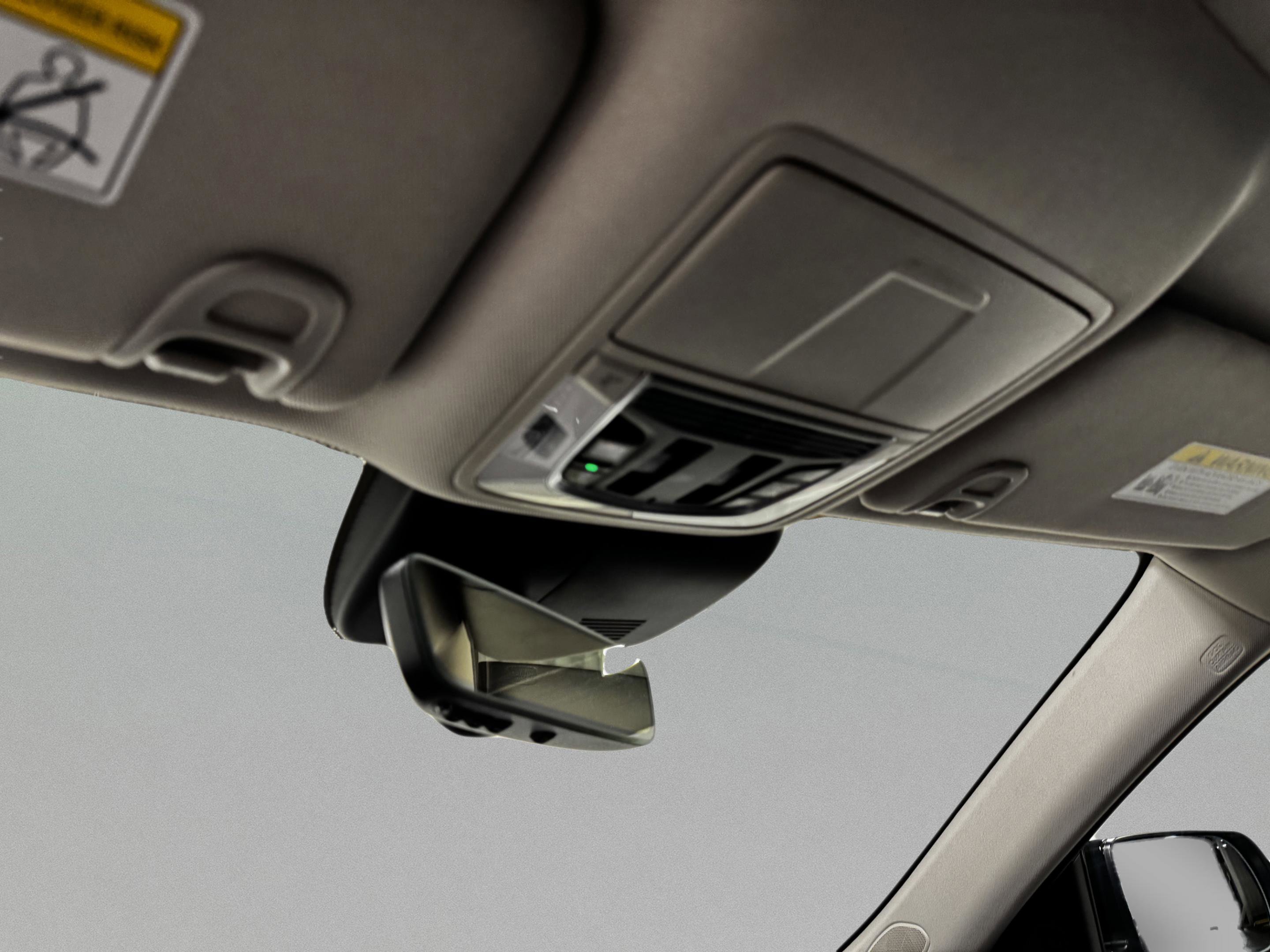 Certified 2025 Acura RDX SH-AWD w/ Advance Package image 32