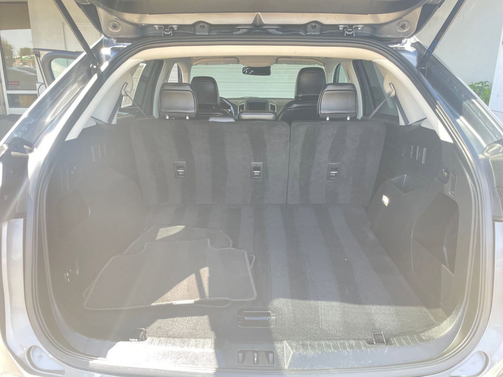 Used 2024 Ford Edge SEL image 31