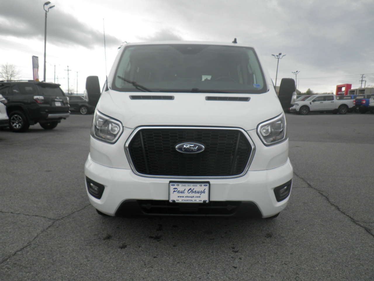 Used 2023 Ford Transit 350 XLT image 2