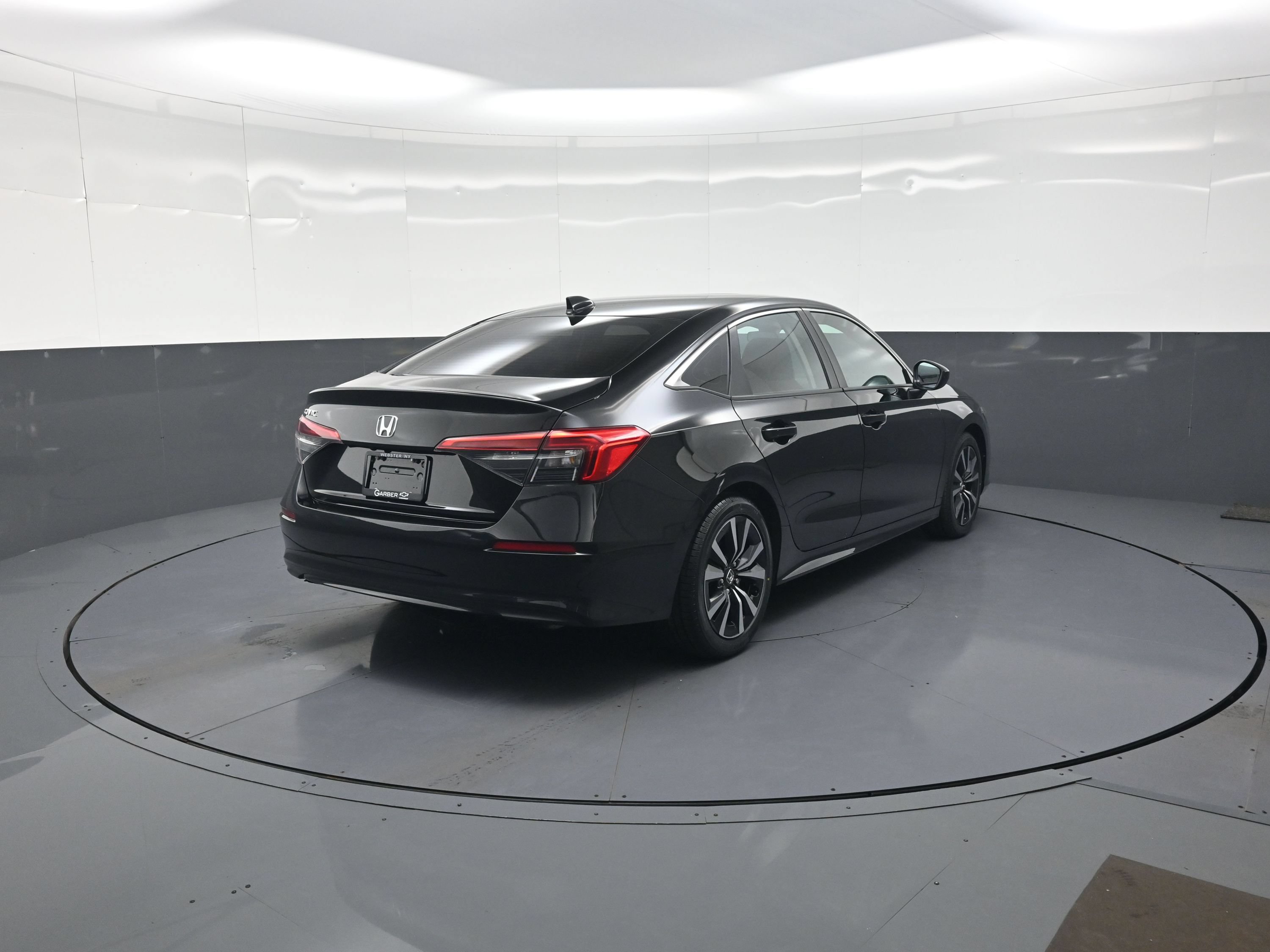 Used 2024 Honda Civic EX image 3