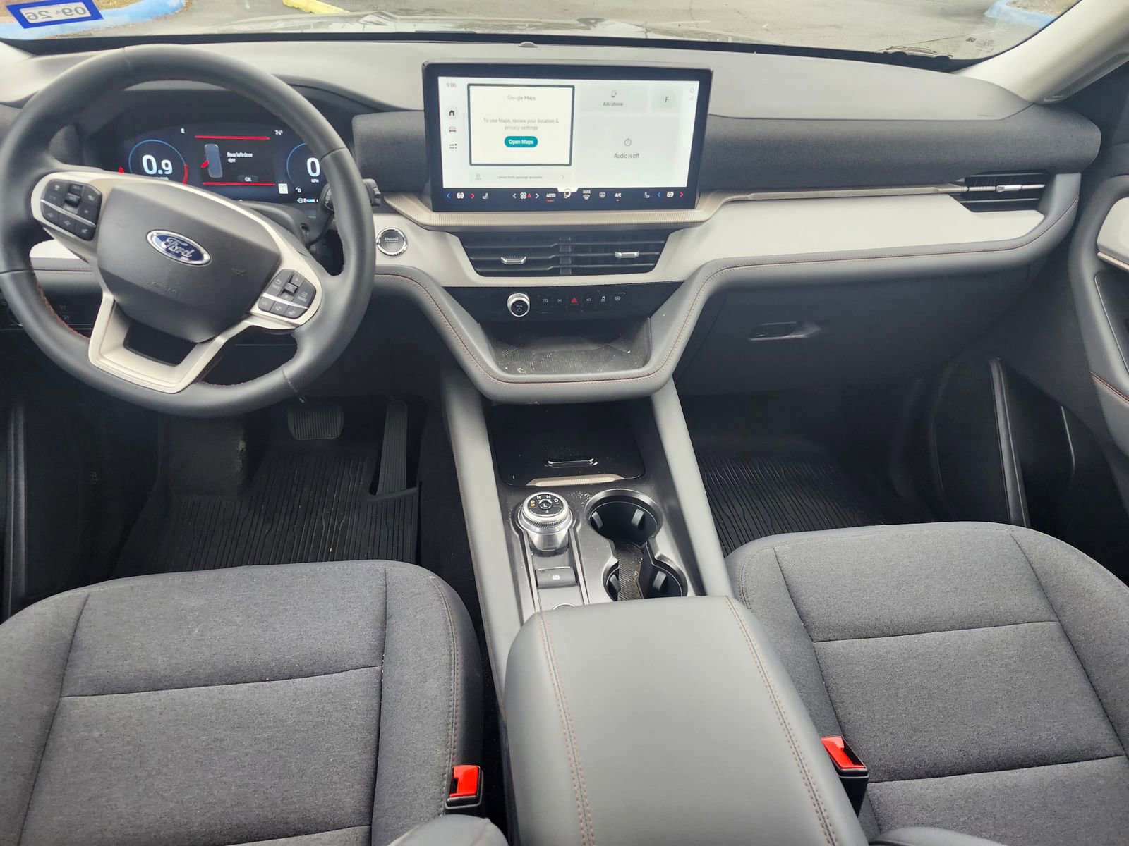 Used 2025 Ford Explorer Active image 7