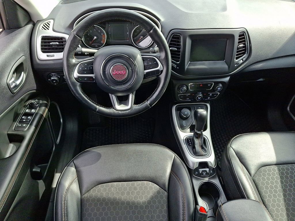 Used 2019 Jeep Compass Latitude w/ Cold Weather Group image 11