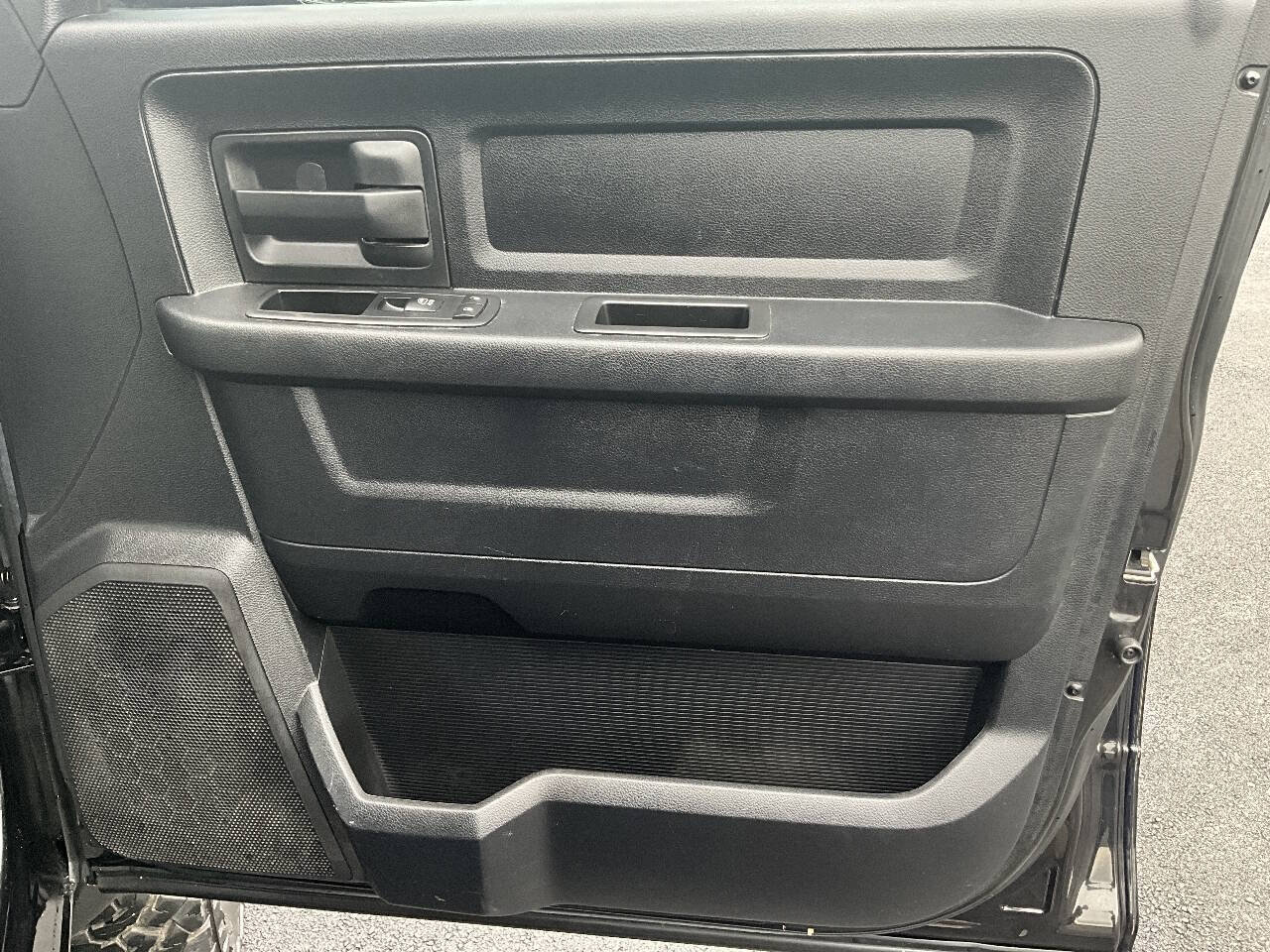 Used 2015 RAM 2500 Tradesman w/ Chrome Appearance Group AWD/4WD image 26