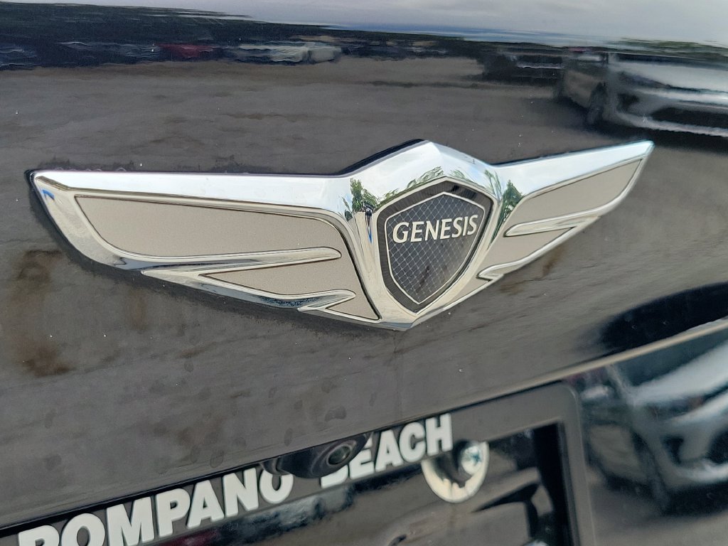 Used 2020 Genesis G70 2.0T RWD image 12